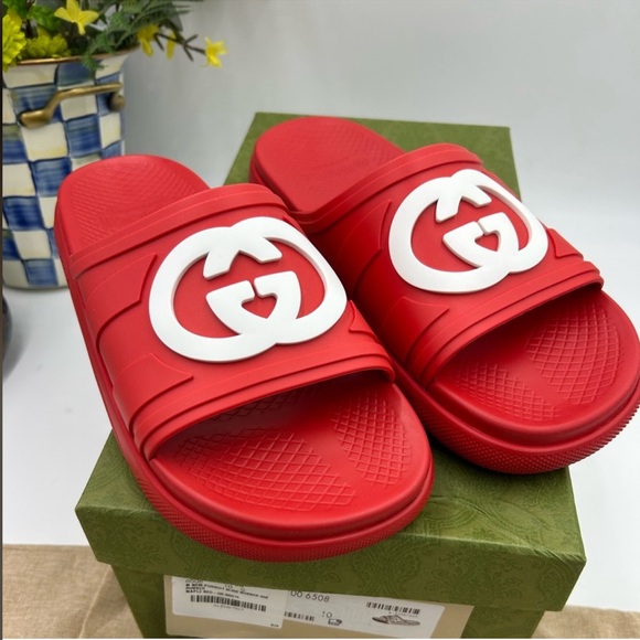 Men’s Gucci interlocking G rubber pool slide size 10 made in Italy - Picture 1 of 12